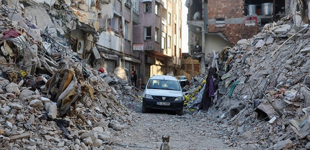 Διώξεις σε δημοσιογράφους στις σεισμόπληκτες περιοχές