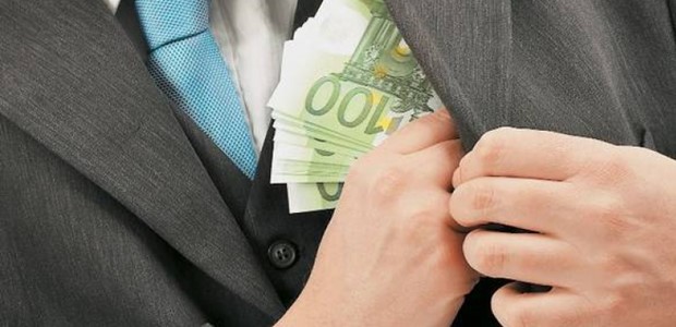 Σκάνδαλο με υπεξαίρεση σε πρώην Δήμους 