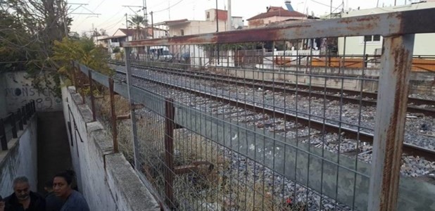 Κατάληψη κατοίκων στις γραμμές του ΟΣΕ