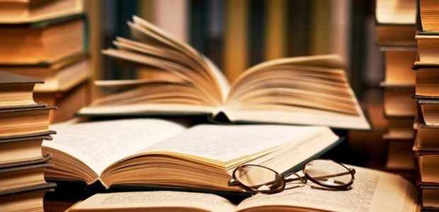 Κατ' οίκον παράδοση βιβλίων σε ηλικιωμένους