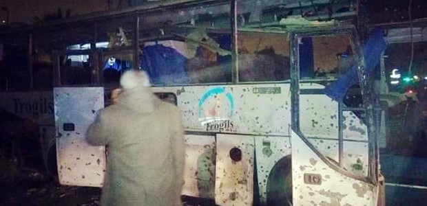 Έκρηξη σε τουριστικό λεωφορείο στο Κάιρο
