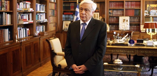 Δεν υπέγραψε τα Διατάγματα για τη Δικαιοσύνη ο Παυλόπουλος