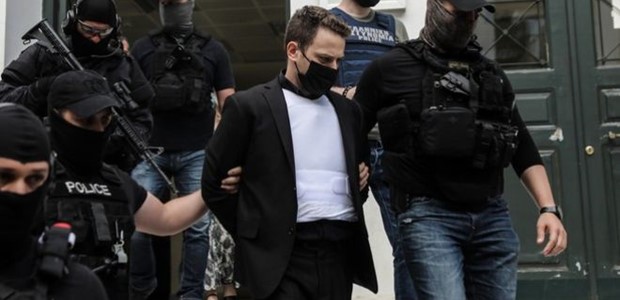 Πώς σκηνοθέτησε τη ληστεία - Έκρυψε τις βέρες στο ντεπόζιτο