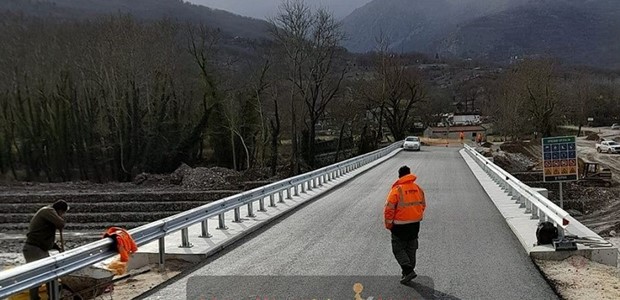 Δόθηκε στην κυκλοφορία η νέα γέφυρα Μπαλάνου