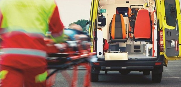 Νεκρή ηλικιωμένη που έπεσε από την βεράντα του σπιτιού της  