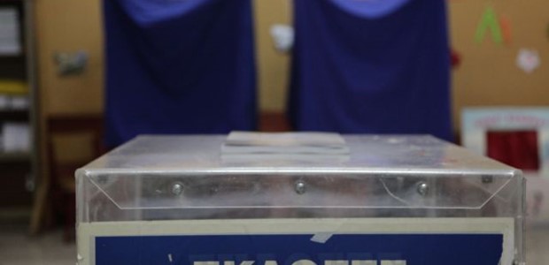 «Πρόβες» εκλογών και σενάριο για τετραπλές κάλπες 