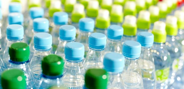 Πλαστικά καπάκια: Γιατί άλλαξαν τα μπουκάλια 