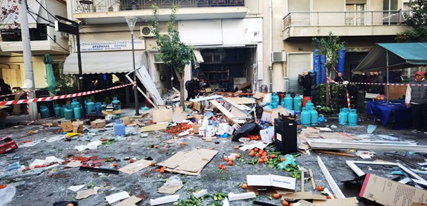 Αιγάλεω: Έκρηξη σε κατάστημα με φιάλες υγραερίου