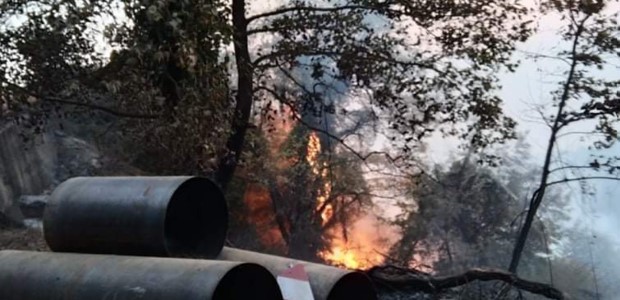 Από γερανοφόρο όχημα που ανεφλέγει η φωτιά στο Πήλιο 