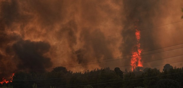 Βαρυμπόμπη: Κάηκαν 12.500 στρέμματα και ζημιές σε 94 σπίτια 