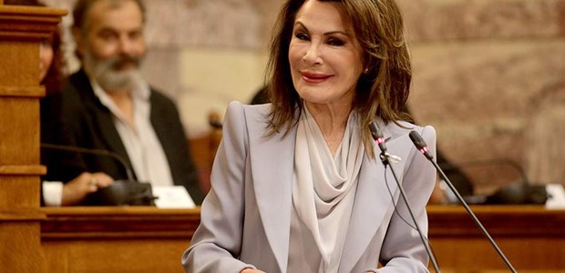 Στο Βελεστίνο η Γιάννα Αγγελοπούλου