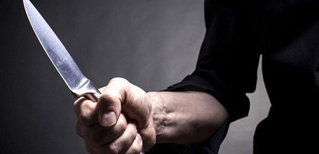 44χρονος απείλησε τη σύζυγό του με μαχαίρι
