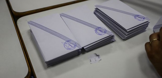 Σταθερό προβάδισμα 13,2 μονάδων διατηρεί η ΝΔ