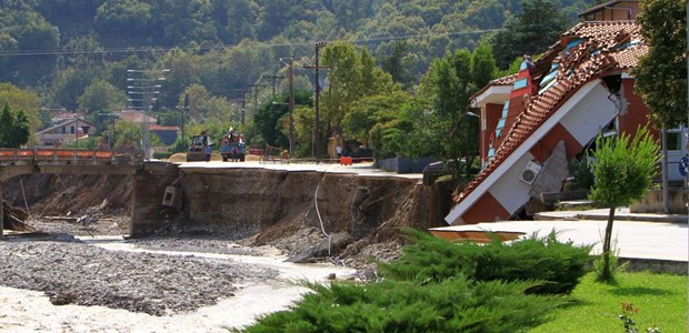 Πώς αλλάζουν το ανάγλυφο σεισμοί και πλημμύρες