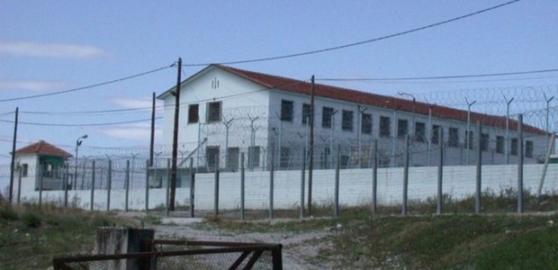 Φυλάκιση 12 μηνών σε δύο δραπέτες της Κασσαβέτειας
