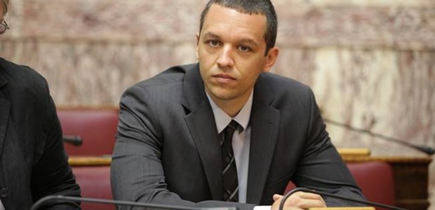 «Έλληνες»: Πληροφορίες ότι θα εμφανιστεί με άλλον αρχηγό