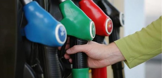 Στα 2 ευρώ η αμόλυβδη στα μεγάλα αστικά κέντρα