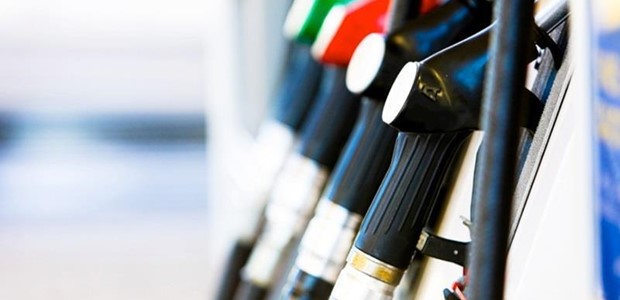 «Φωτιά» η τιμή της βενζίνης μέσα στο Πάσχα 