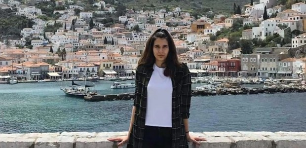 Θλίψη για τον θάνατο της 19χρονης Θάλειας από τη Λάρισα