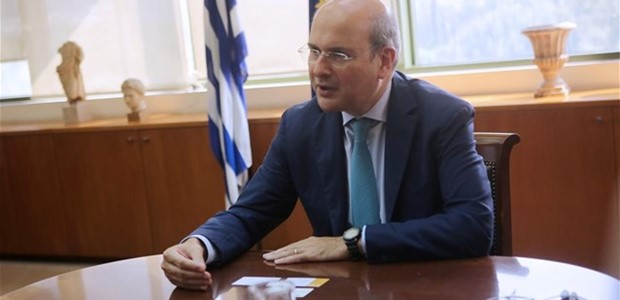 60.000 πολίτες χρωστούν τα μισά οφειλόμενα της ΔΕΗ