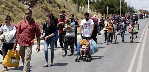 Συνεχίζεται η επιχείρηση μεταφοράς 1.500 αιτούντων άσυλο
