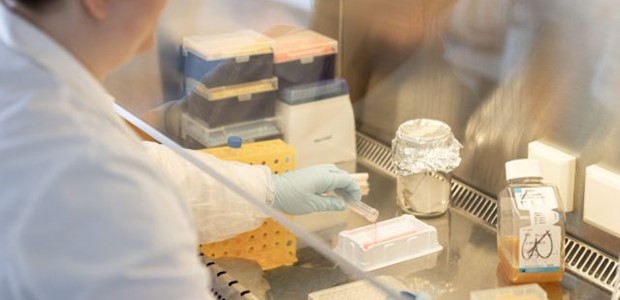 Δύο νέα φάρμακα στη «μάχη» κατά του φονικού ιού