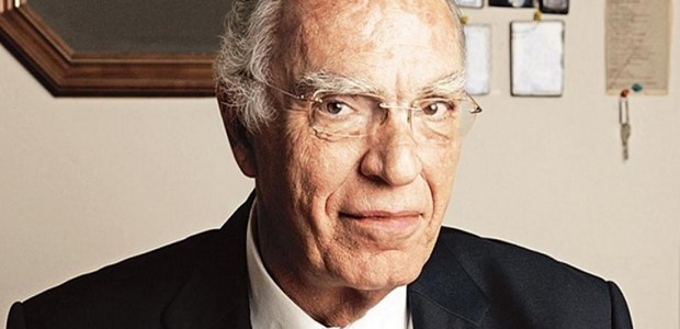 Στη ΜΕΘ διασωληνωμένος ο Βασίλης Λεβέντης