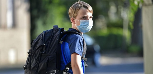 Να επανέλθει η μάσκα στο δημοτικό λόγω γρίπης