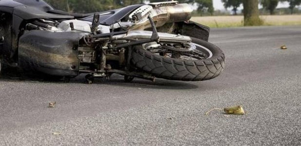 Τροχαίο με σοβαρό τραυματισμό οδηγού μηχανής