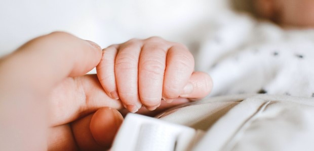 Τρίκαλα: Πέθανε βρέφος μετά από πρόωρη γέννα