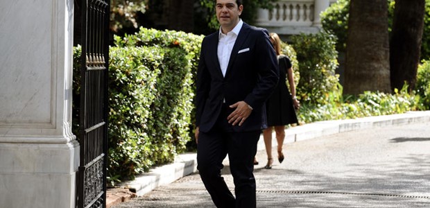 Ναι σε συντάξεις χηρείας, όχι στα αναδρομικά