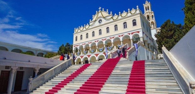 Είναι σωστή η ευχή "Καλή Παναγιά";