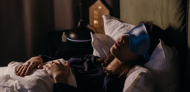 Πώς επηρεάζει τον ύπνο και τι μπορείτε να κάνετε