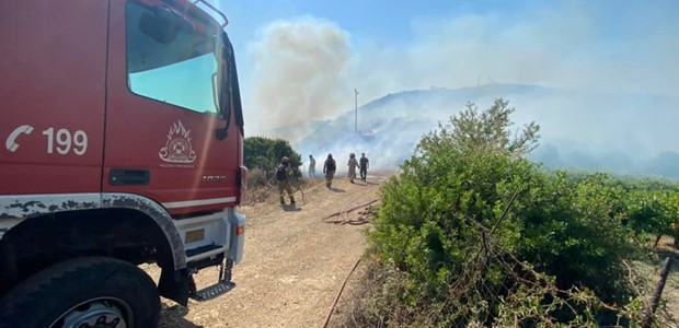 Πυρκαγιά σε αγροτική έκταση στο πεδίο βολής Γλαφυρών