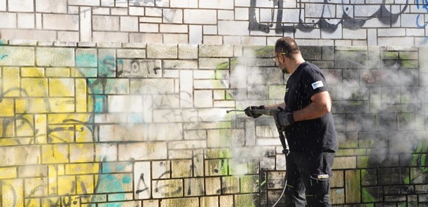 Λάρισα: Έρχονται δύο μηχανήματα για τα γκράφιτι