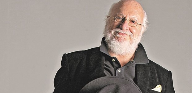 Βγήκε από το νοσοκομείο ο Διονύσης Σαββόπουλος