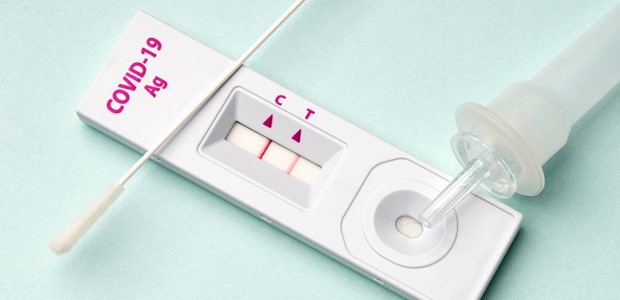 Από τα σχολεία η διάθεση των self test σε μαθητές 