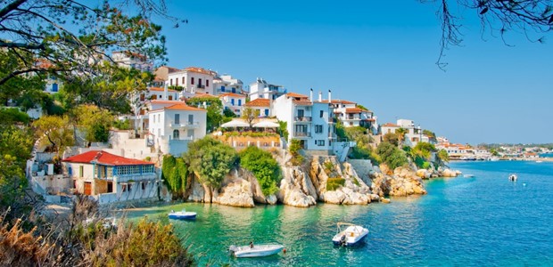 "Σκιάθος: Το καλύτερο ελληνικό νησί για διακοπές"