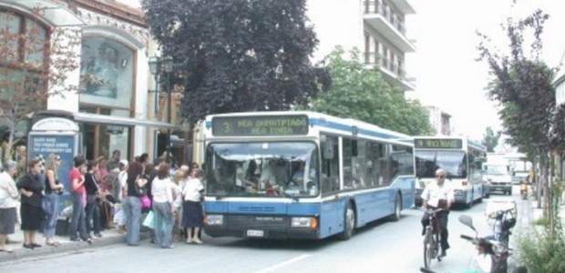Nέα στέγαστρα σε 42 στάσεις λεωφορείων 