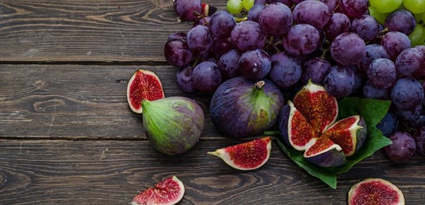 Πέντε εποχικά φρούτα που ωφελούν τον οργανισμό
