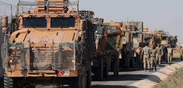 Η Τουρκία μεταφέρει στρατεύματα από τον Έβρο στη Συρία