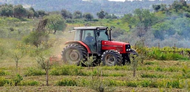 Απώλεια ενισχύσεων ως 20% για τους Έλληνες αγρότες 