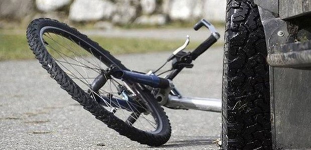 Σοβαρός τραυματισμός ανήλικου ποδηλάτη