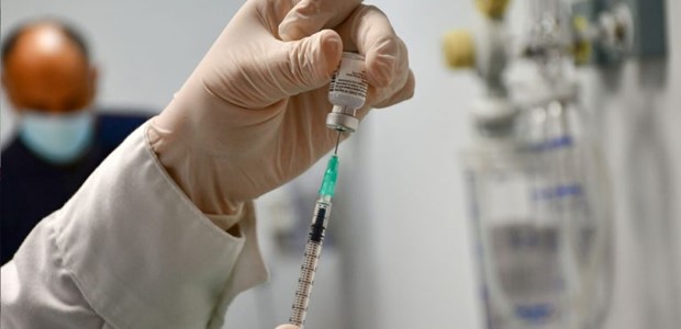 Την Τετάρτη ξεκινούν οι εμβολιασμοί υπερήλικων