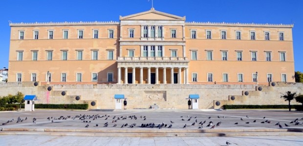 Διάλυση της Βουλής: Θυροκολλείται το Προεδρικό Διάταγμα  
