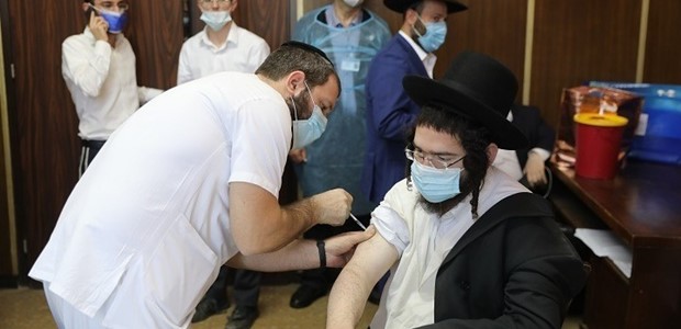Το Ισραήλ έχει εμβολιάσει το 50% του πληθυσμού