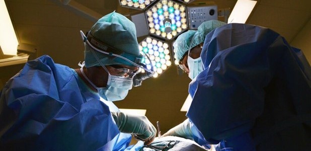 Νέες λυχνίες στα χειρουργεία του Νοσοκομείου Τρικάλων 