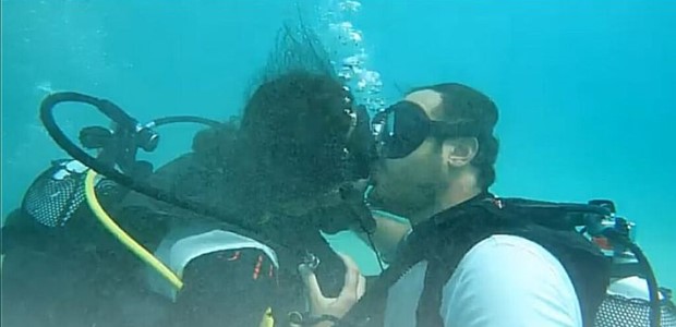 Συνεχίζονται οι υποβρύχιοι γάμοι στην Αλόννησο 