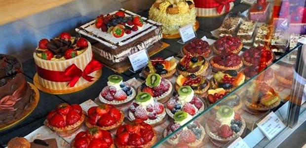 Ψυχικά ασθενής προκάλεσε ζημιές σε ζαχαροπλαστείο 