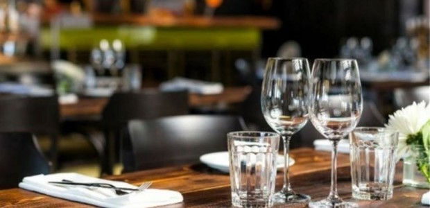 «Ξεμένουν» από προσωπικό τα εστιατόρια στη Γερμανία 